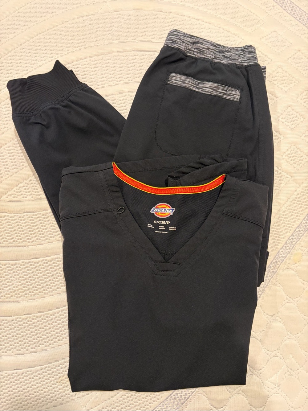 Dickies Women’s Black Scrub Set- Comfort Fit
